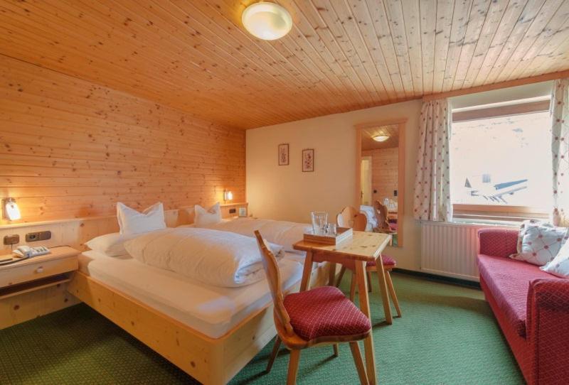 Zürs 하우스 큉 B&B 외부 사진